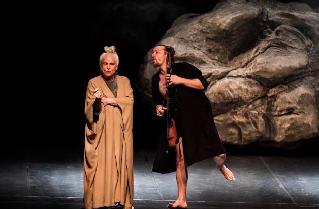 Vera Holtz apresenta monólogo baseado em obra de Harari