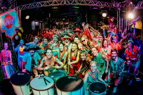 Fiesta de Los Muertos reúne música, circo, cinema e poesia latino-americana