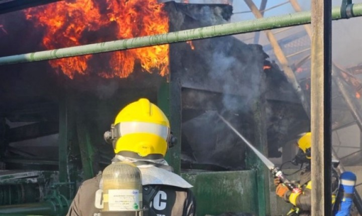 Bombeiros evitam tragédia em incêndio no Continente Shopping