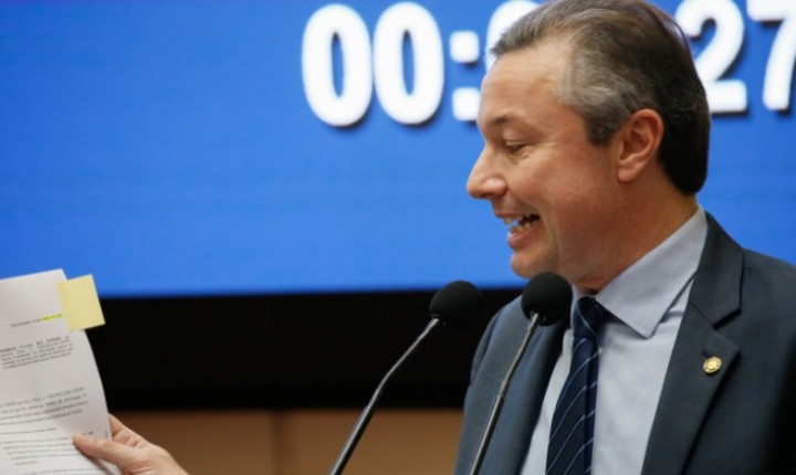 Escolas sem câmeras acendem alerta na Alesc