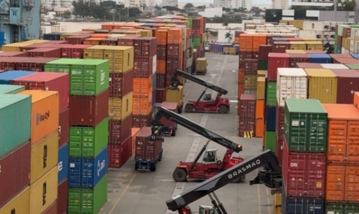 Complexo portuário de Itajaí supera 7 milhões de toneladas