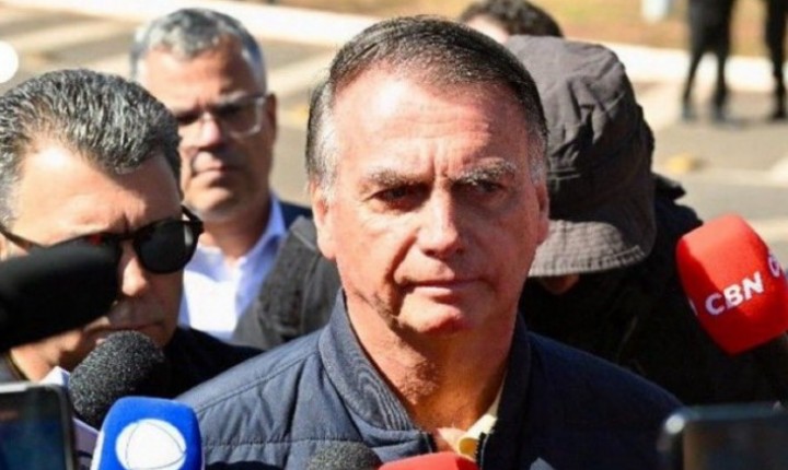 Tornozeleira eletrônica e toque de recolher: Bolsonaro não vem mais a SC