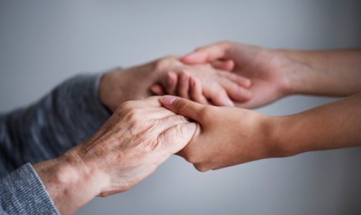 Justiça mais firme na proteção de idosos e PCDs