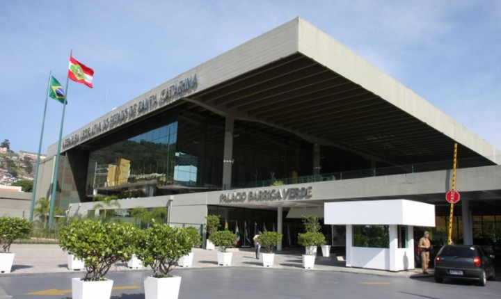 Semestre intenso marca atuação da Alesc