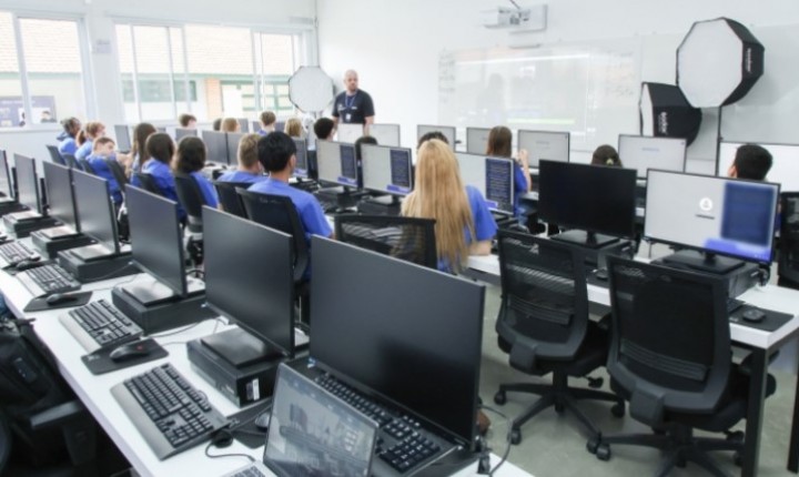 SENAI SC abre vagas gratuitas em cursos técnicos