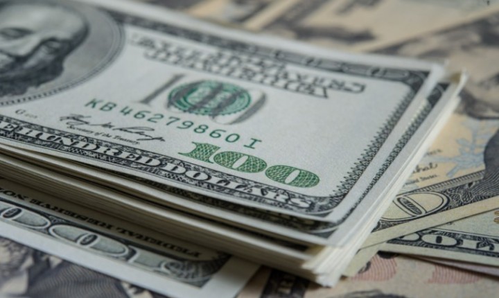 Brasileiros aproveitam dólar mais barato para férias