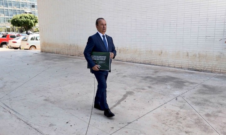 Governo entrega estudo do Contorno da BR-101 em Brasília