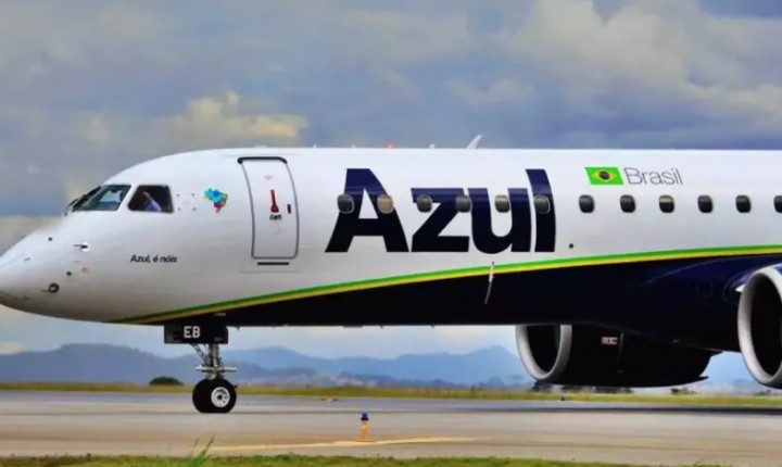 Verão traz mais de 220 voos extras para SC