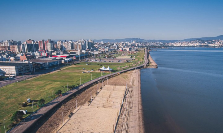 Feirão oferece emprego e serviços gratuitos em São José