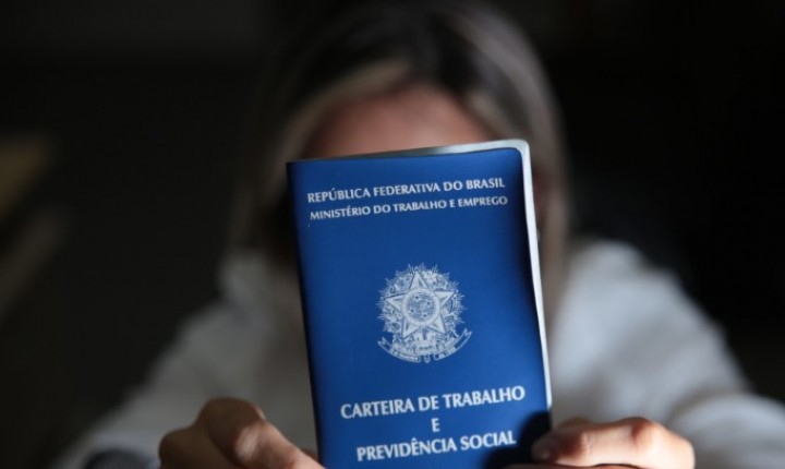 Sine SC abre mais de 8,8 mil vagas no estado