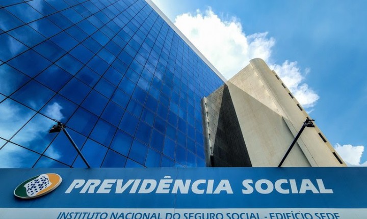 INSS devolve valores a 76 mil aposentados em SC