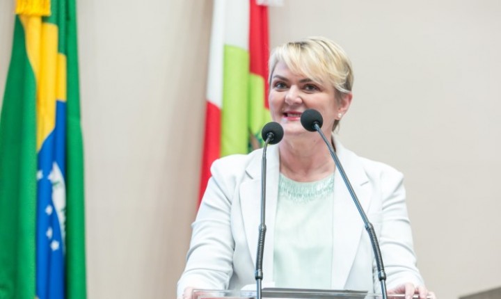 Professores ACTs recuperam direito de levar filhos a médicos