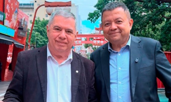 SC firma parceria com a China para formar novos talentos