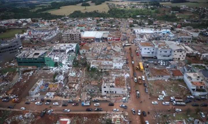 Fenômenos gêmeos ou opostos? A verdade sobre ciclones e tornados
