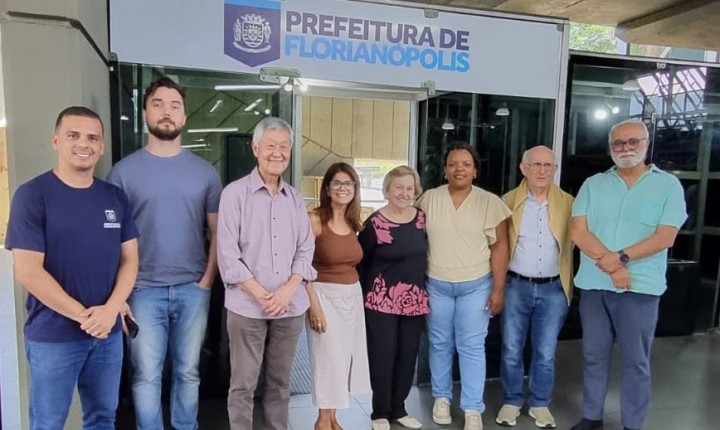Visita de ONGs avalia Centro de Atendimento na rodoviária