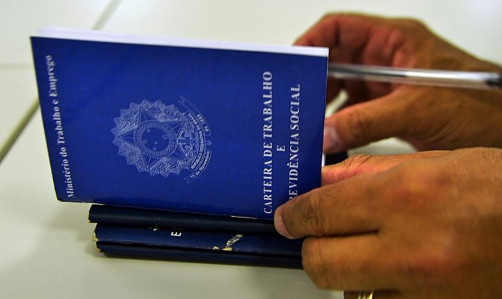 Governo confirma novo salário mínimo para 2026