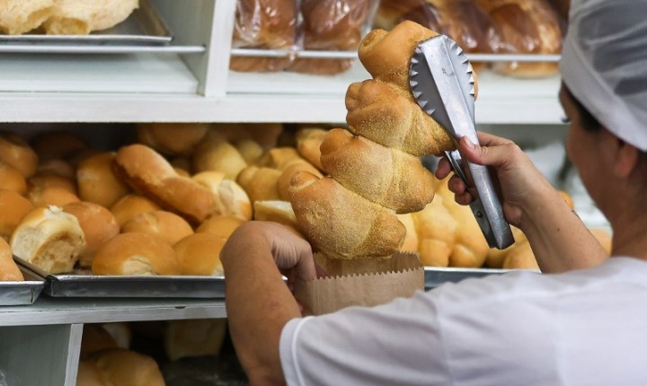 Brasil registra menor taxa de desemprego desde 2012