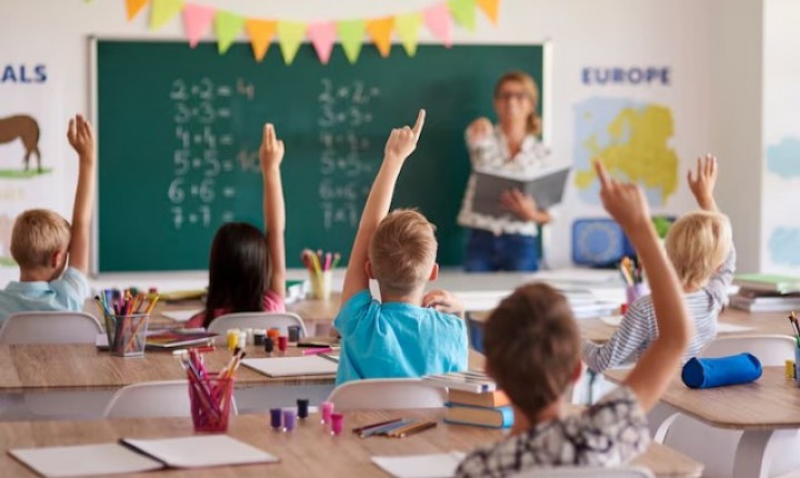 Pacote de leis redesenha educação em SC