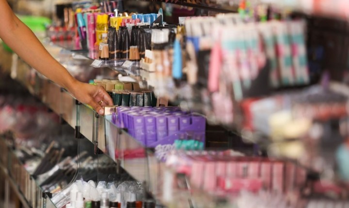 Comércio de SC cresce quase quatro vezes mais