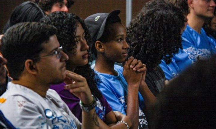 Campanha conecta empresas a jovens talentos da periferia