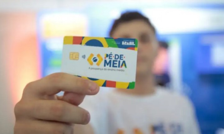 Pé-de-Meia reduz abandono escolar no país
