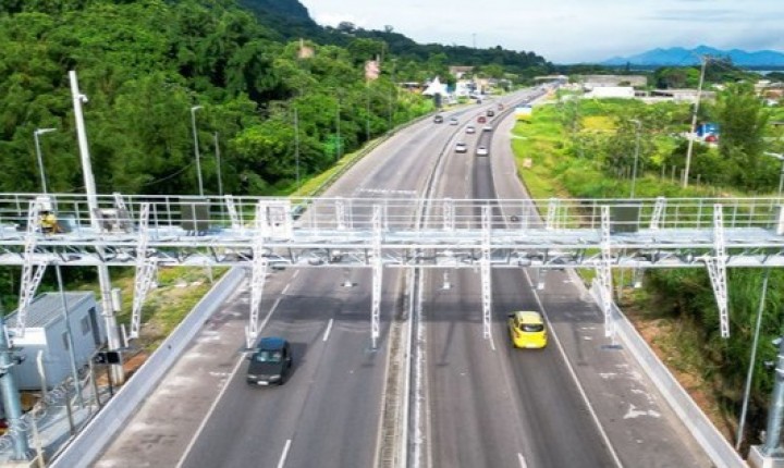 Governo suspende multas do pedágio free flow