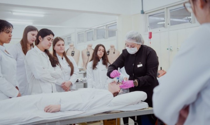 Universidade Gratuita muda regras para renovação