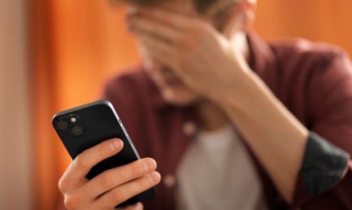 Clonagem de voz exige atenção contra fraudes