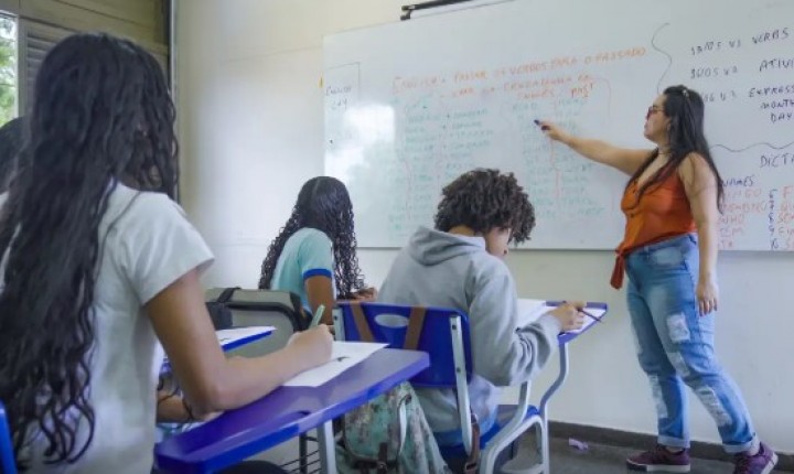 MEC aponta queda na evasão e reprovação escolar