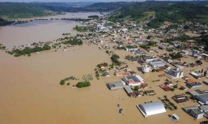 CCJ aprova plano de evacuação nas escolas