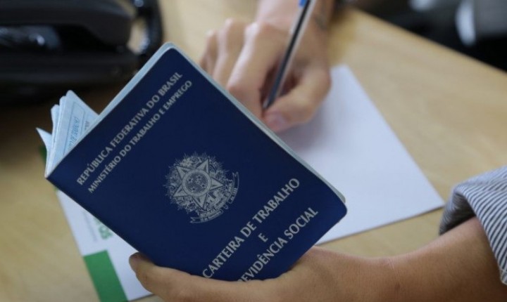 Desemprego atinge menor nível da história