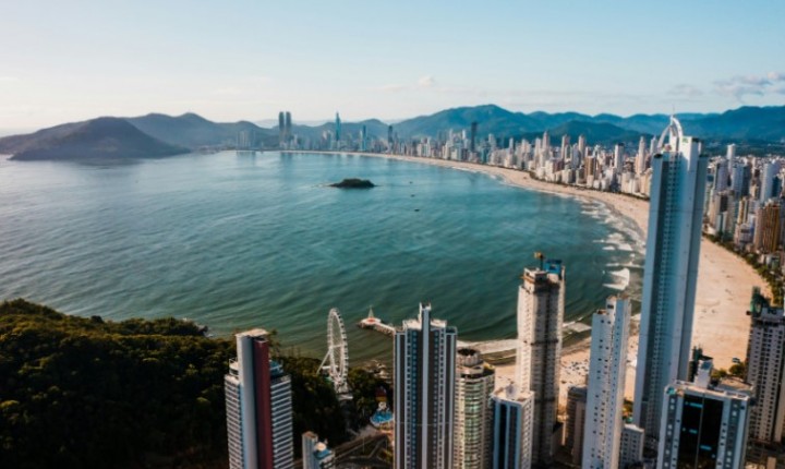 Litoral de SC vira potência da conexão 5G