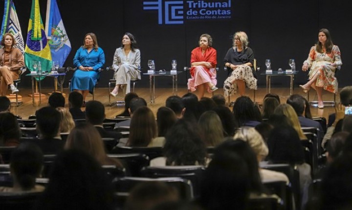 TCE/SC discute políticas de proteção às mulheres