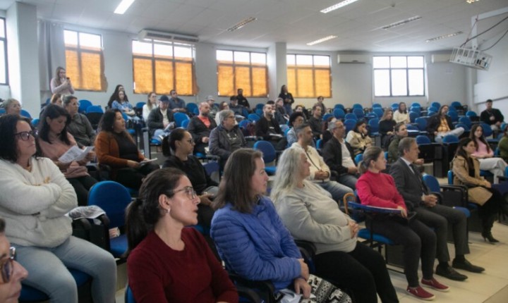 Mesários de SC iniciam preparação para eleições