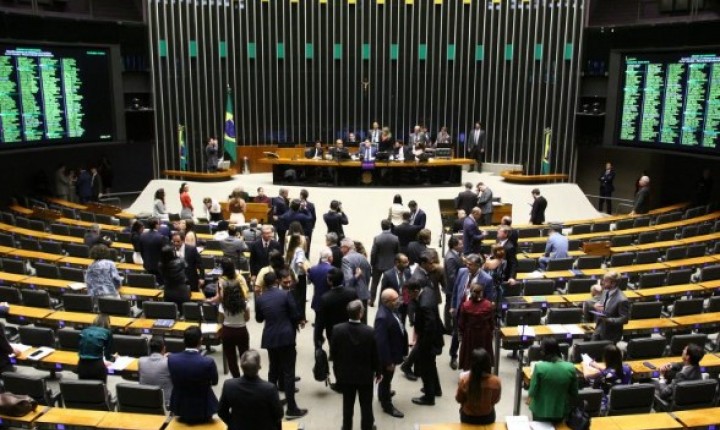 Limite do MEI sobe para R$ 110 mil em 2027