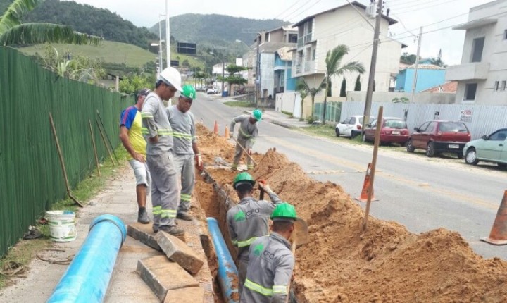 Nova adutora ampliará em 10% abastecimento de água para o Norte da Ilha