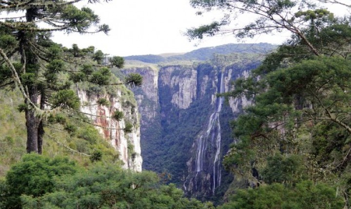 Governos de SC e RS apresentam carta de intenção para candidatura do Caminho dos Cânions do Sul a Geoparque da Unesco