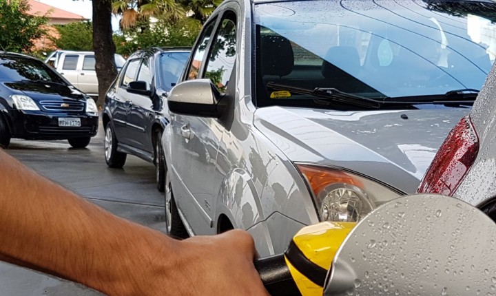 Florianópolis terá gasolina e pizza mais baratas no Dia da Liberdade de Impostos