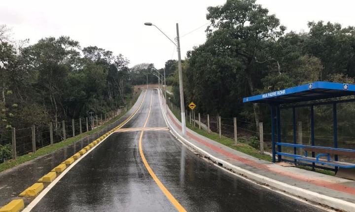 Rua Padre Rohr ganha pavimentação asfáltica 