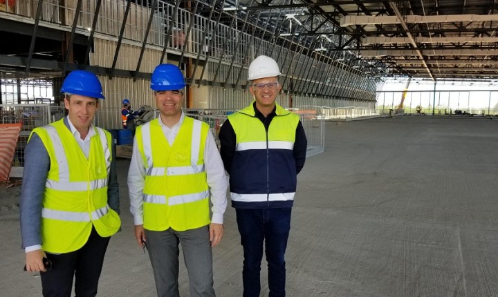 Stephan Widrig, CEO do Grupo Zurich Airport, visita obras do novo aeroporto de Florianópolis