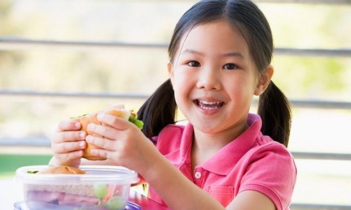 Prepare uma lancheira nutritiva para as crianças