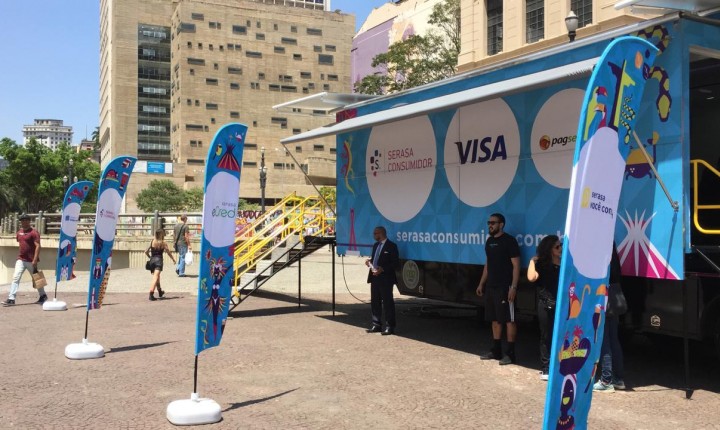  Caminhão itinerante da Serasa chega a Florianópolis levando informações e serviços gratuitos à população