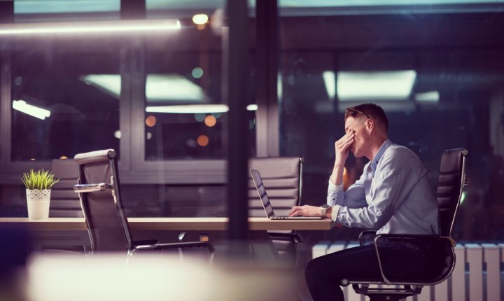 Você é “workaholic”? Saiba como o vício no trabalho atrapalha a carreira