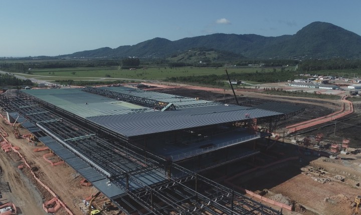 Floripa Airport divulga nota sobre o atraso nas obras da via de acesso ao aeroporto
