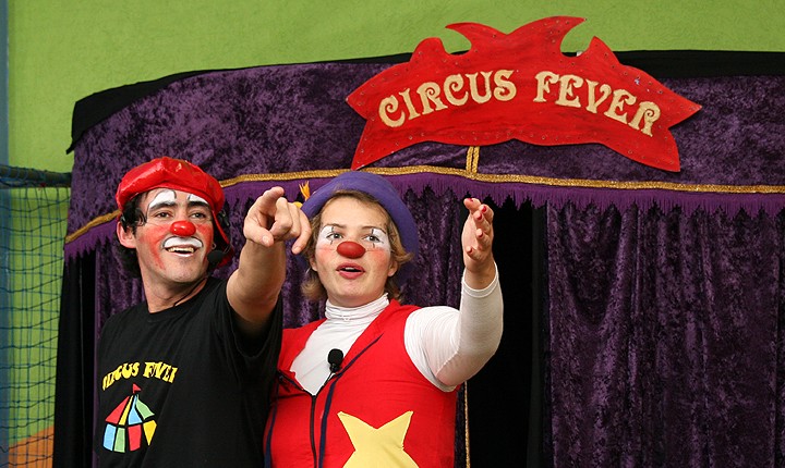Mês de maio terá mágica, cultura popular e humor no Domingo é Dia de Teatro
