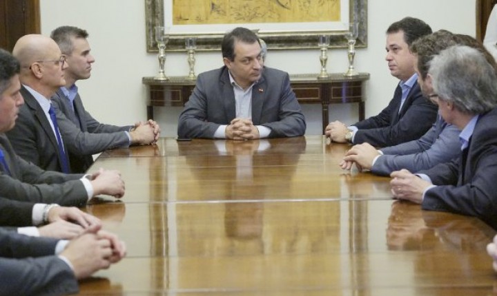 Governo anuncia investimento de R$ 94,7 milhões em bolsas universitárias
