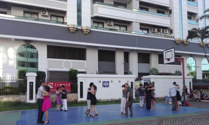 Baile de tango é atração do projeto Milonga na Praça