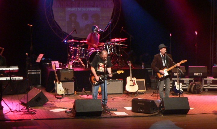 Palco à Beiramar traz a banda Immigrant neste domingo