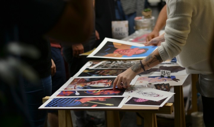 Feira de Arte Impressa reúne expositores, espetáculos, performances e intervenções