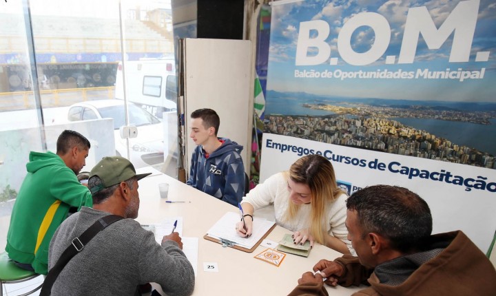 Pessoas em situação de rua farão concurso público da Prefeitura